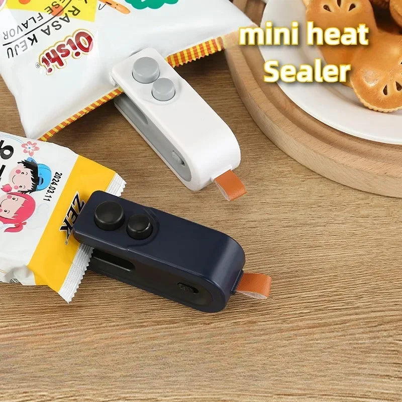 2-in-1 Mini Bag Heat Sealer – Handheld USB Rechargeable Snack & Storage Bag Sealing Machine