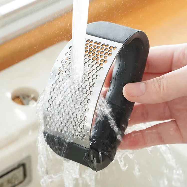 Stainless Steel Garlic Press – Manual Garlic Mincer & Crusher for Easy Kitchen Prep