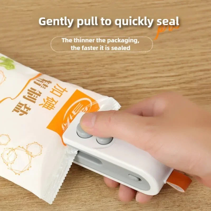 2-in-1 Mini Bag Heat Sealer – Handheld USB Rechargeable Snack & Storage Bag Sealing Machine