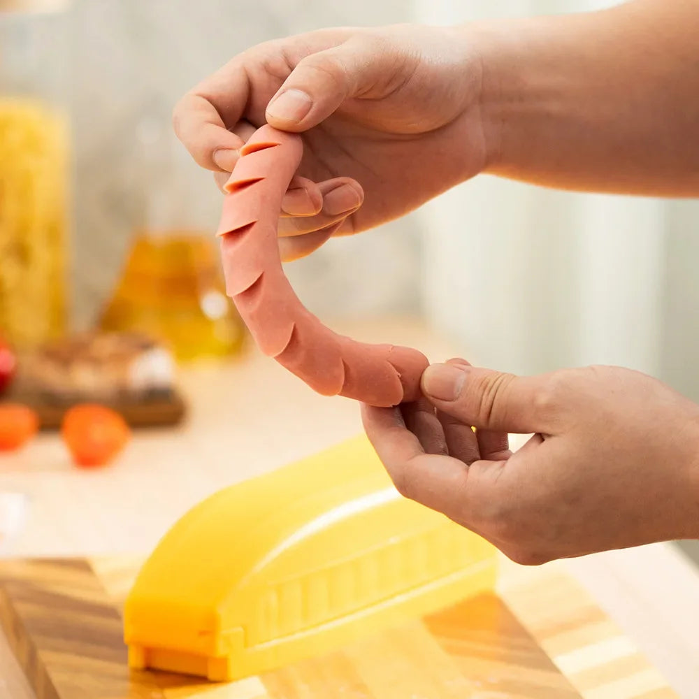 Ham & Sausage Cutting Knife – Hot Dog String Cutter Kitchen Gadget (1 Pc)