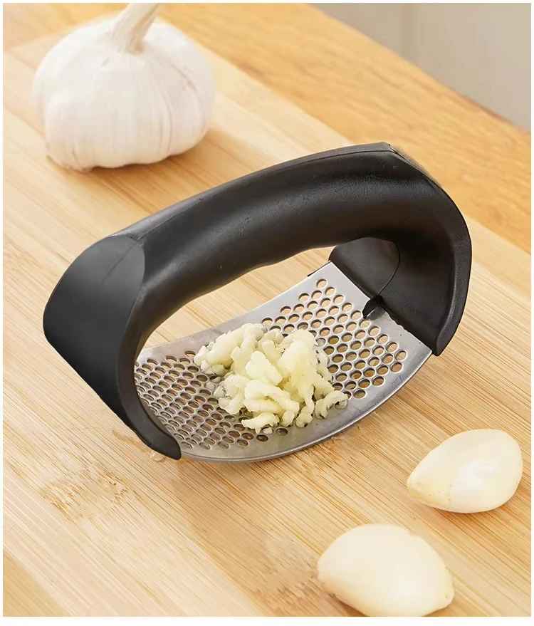 Stainless Steel Garlic Press – Manual Garlic Mincer & Crusher for Easy Kitchen Prep