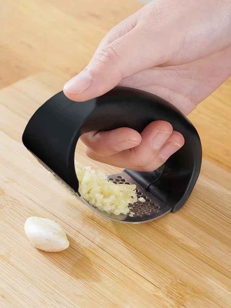 Stainless Steel Garlic Press – Manual Garlic Mincer & Crusher for Easy Kitchen Prep