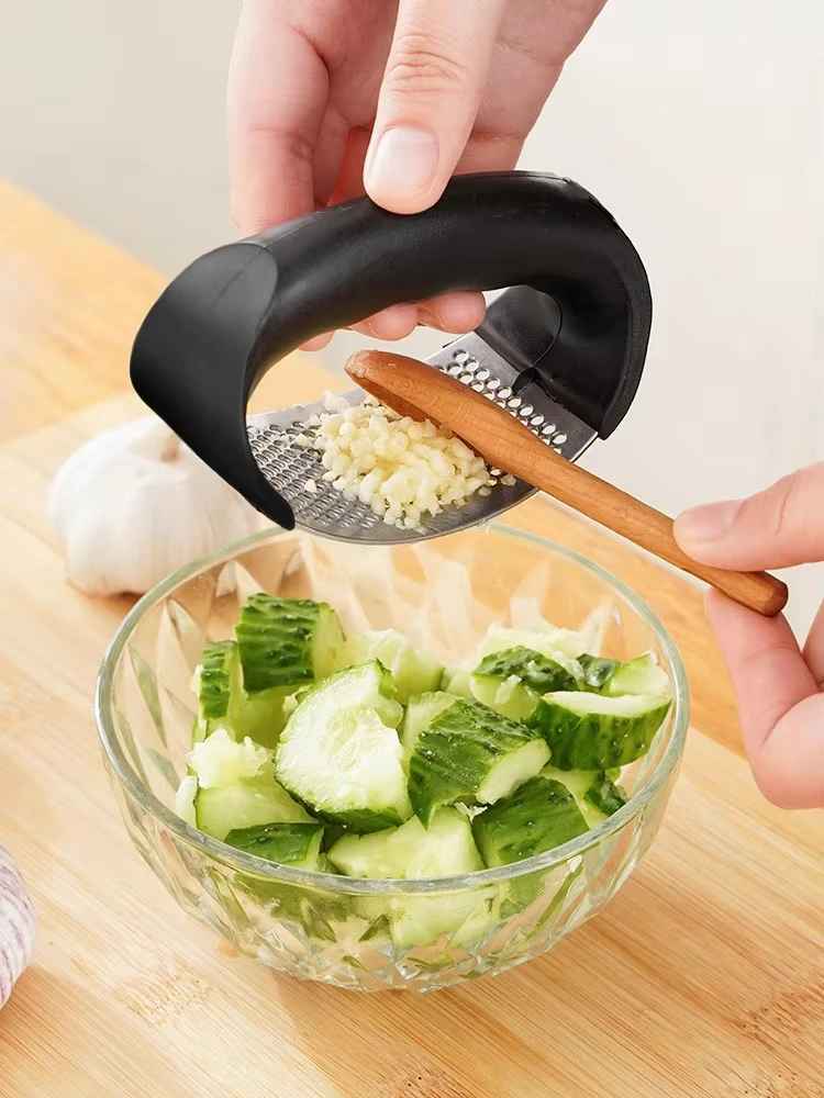 Stainless Steel Garlic Press – Manual Garlic Mincer & Crusher for Easy Kitchen Prep