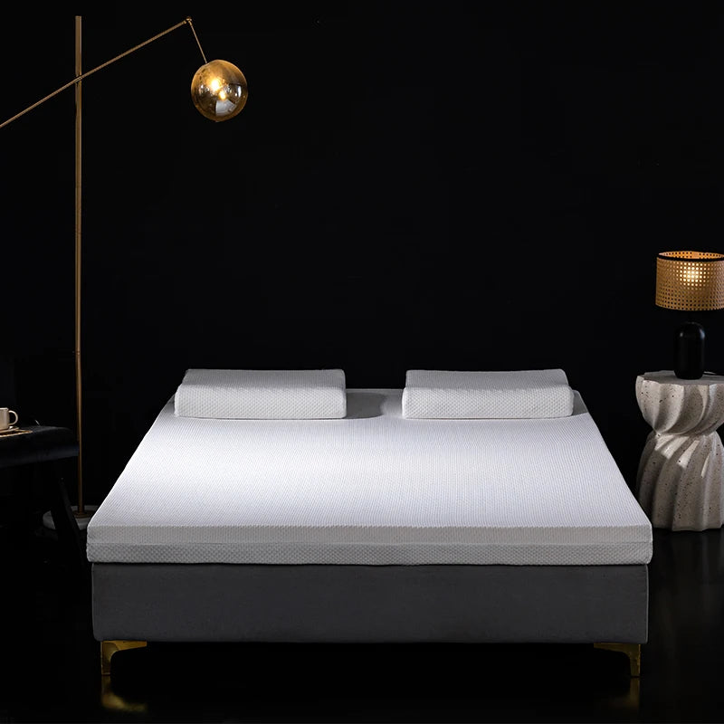 Japanese Tatami Style Foldable Latex Mattress – 95% Natural Latex, 3-Layer Talalay Design (140x200 / 160x200)